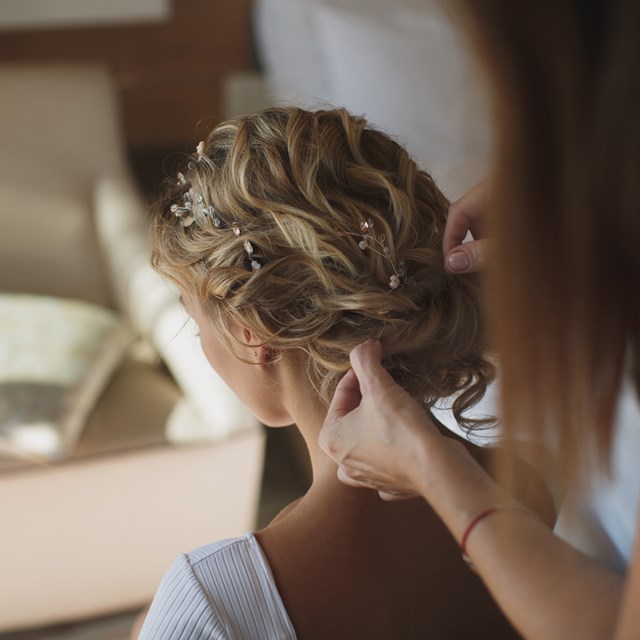 Especialistas en peinados y maquillaje de novia en Lugo
